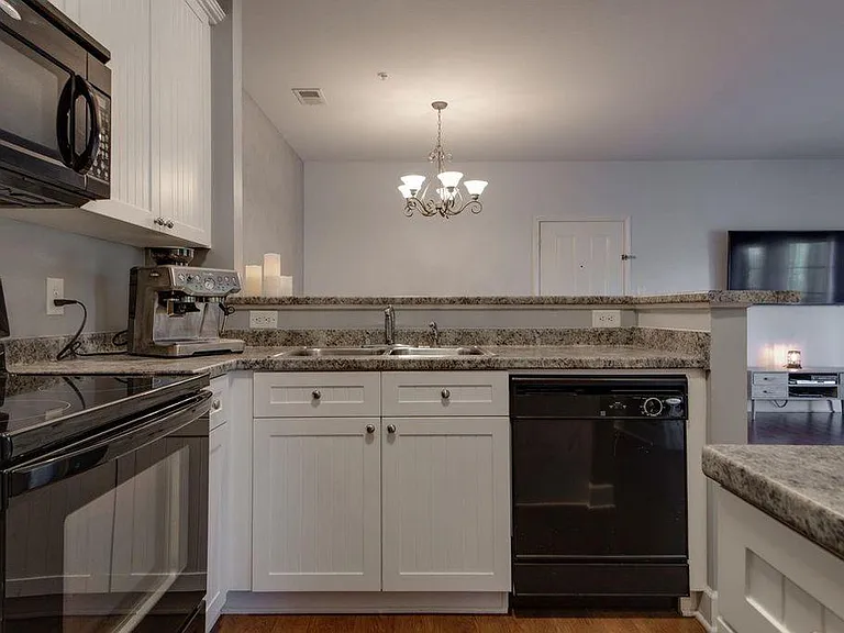 8231 Lenox Creekside Dr #C-10 — Photo 15