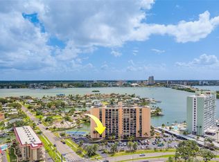 51 Island Way APT 101, Clearwater, FL 33767