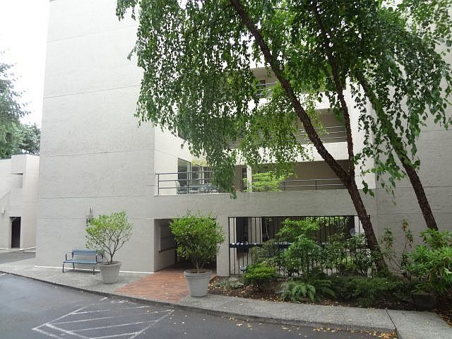 1st image of 145 105th Ave SE APT 33