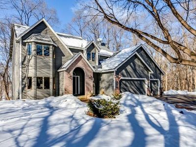 1726 Spring Lake Cir, Jordan, MN, 55352