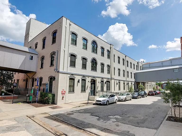 The Cameron Lofts — Photo 25