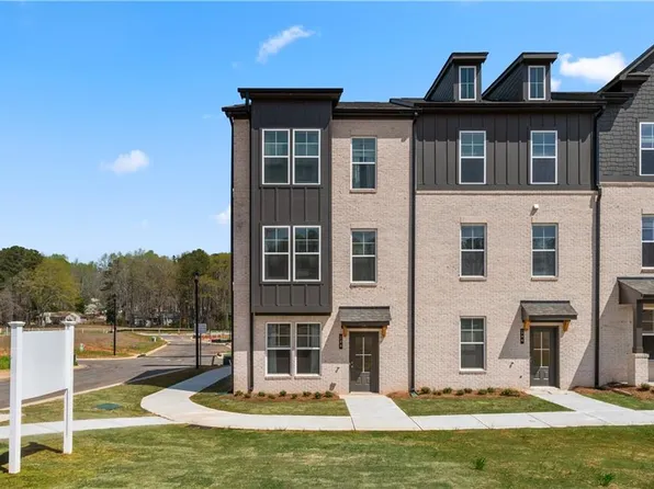 1901 Daybreak Ln, Newnan, GA 30265