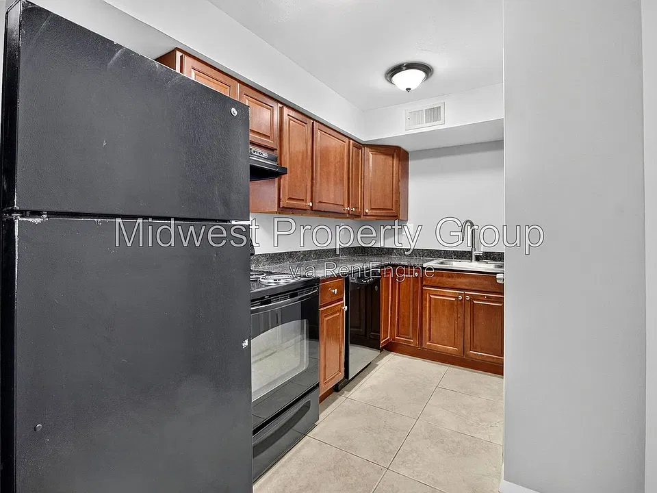 Parkwood Apartments