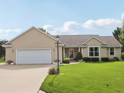 203 Woodfield DRIVE, Eagle, WI, 53119