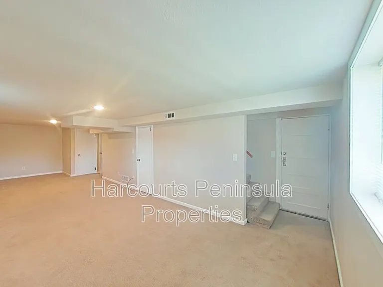 1011 Rainier Ave — Photo 43