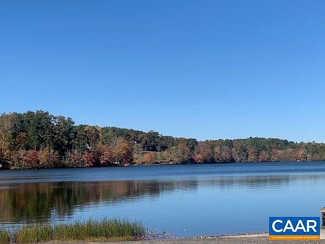 1st image of Pinehurst Dr