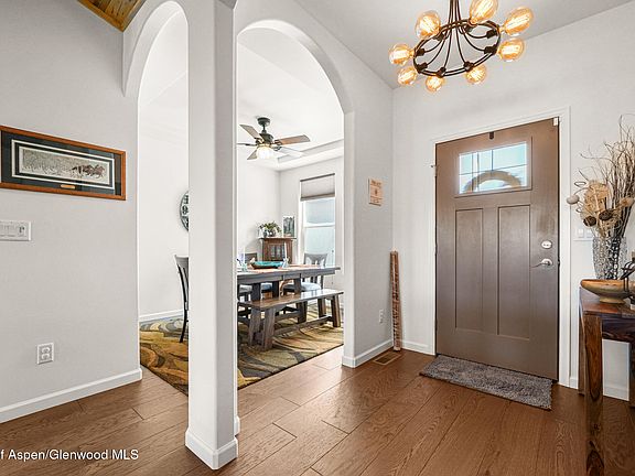 4th image of 223 Eagle Ridge Dr