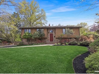 45 Lenox Ave, Demarest, NJ, 07627