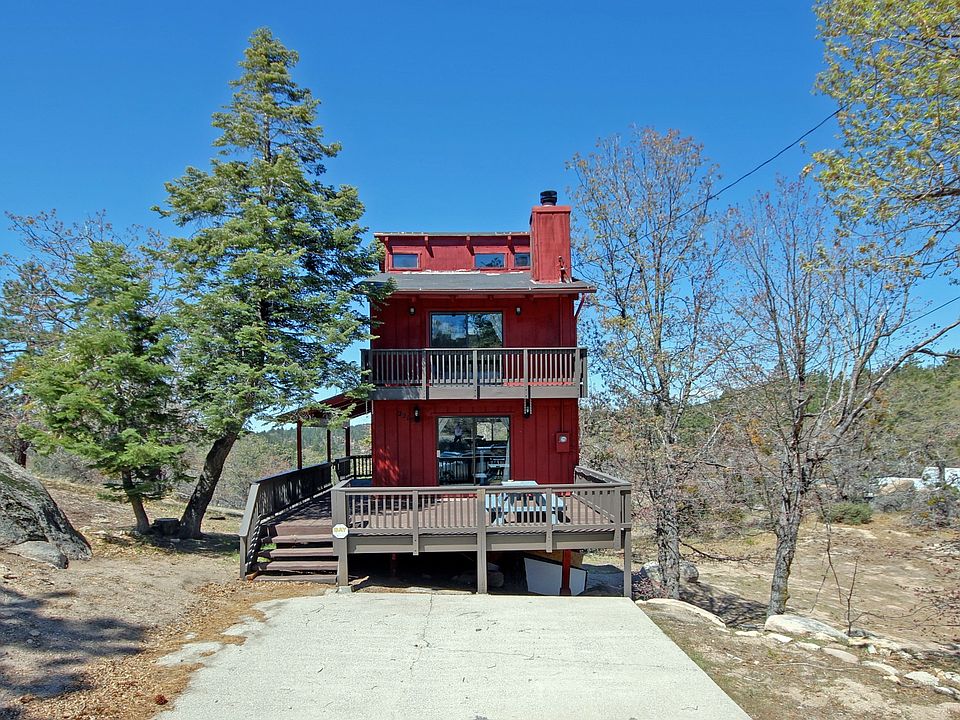 1st image of 2218 Crescent Dr