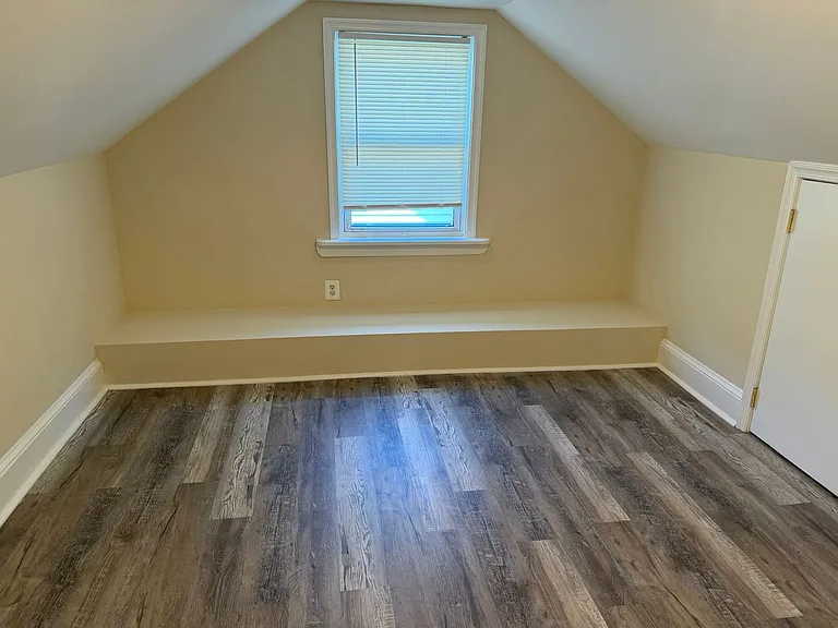 3901 Oglethorpe St — Photo 8