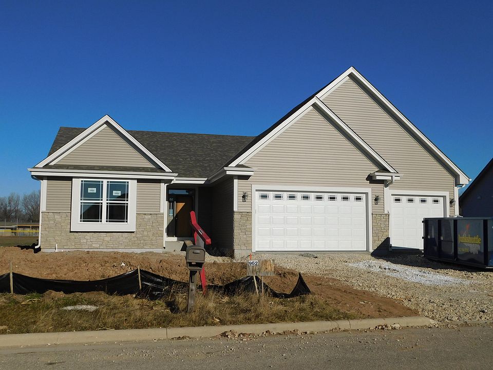 1st image of 962 Goschey Dr