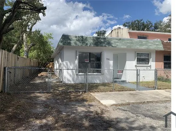 3900 NW 207th St, Miami Gardens, FL 33055