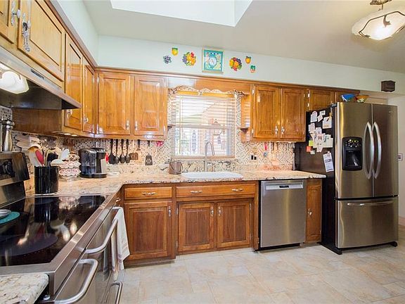 4th image of 1211 Alfred Dr