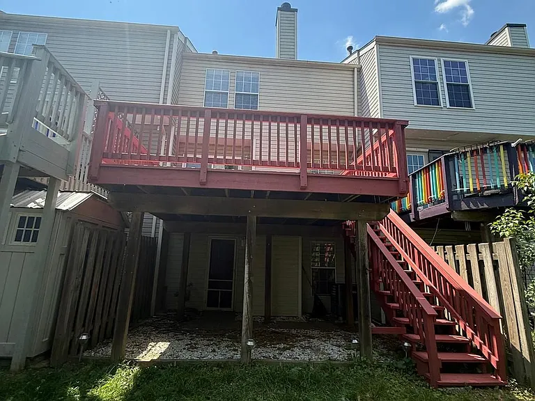 1554 Beverly Ct — Photo 49