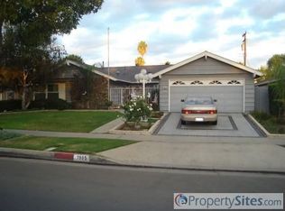 1905 Mabury St, Santa Ana, CA 92705