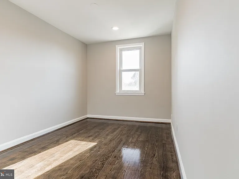 413 Rogers Ave — Photo 25