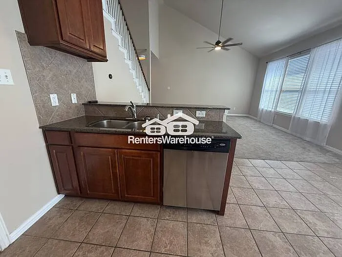 3612 Vienna St — Photo 32