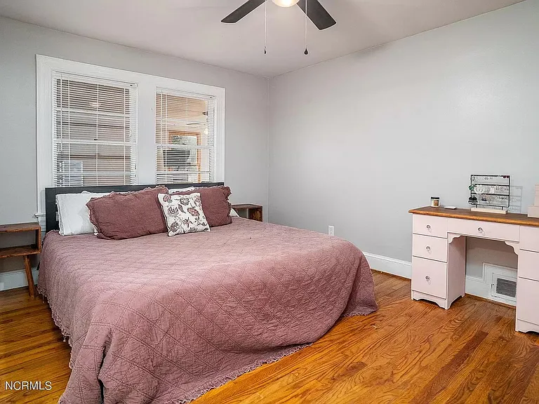 1302 Cotten Rd — Photo 16