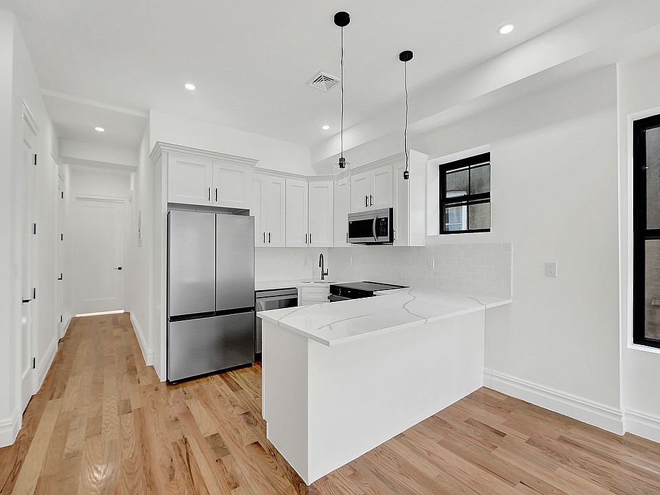 1st image of 656 Alabama Ave APT 2