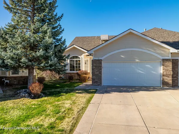 232 S Ridge Ct, Parachute, CO 81635