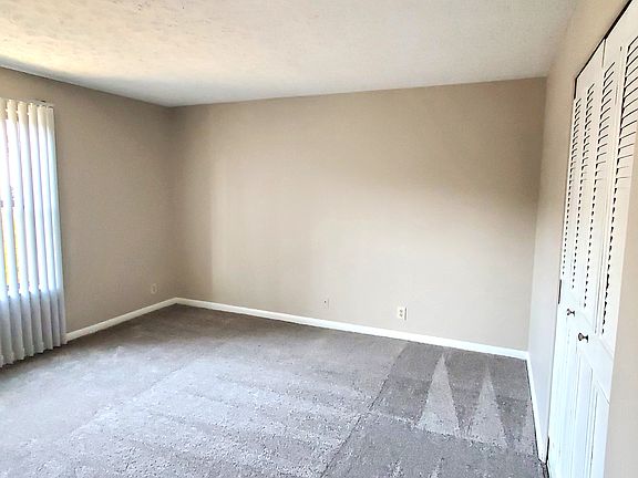 4th image of 111 Saint Francis Ct APT 70