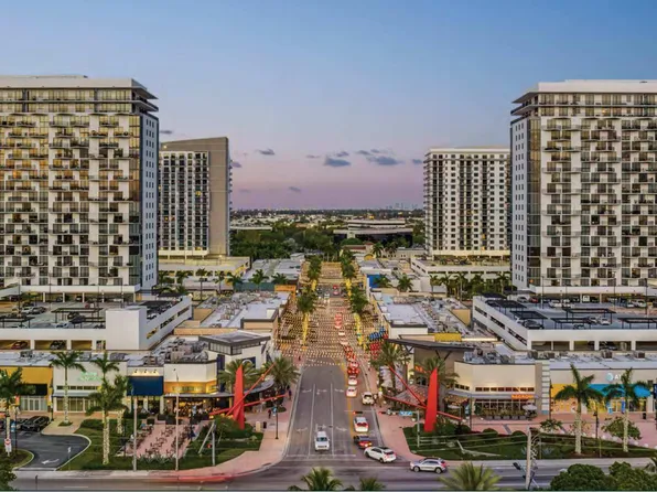 5300 Paseo Dr #1107, Doral, FL 33166