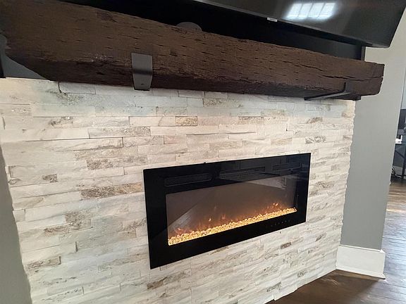 5th image of 628 Booster Boulevard