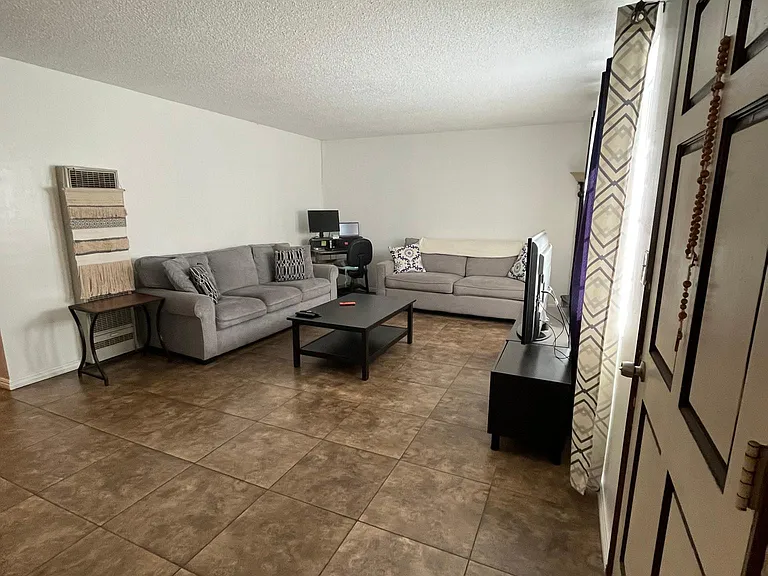 8171 Virginia Ave #C — Photo 3