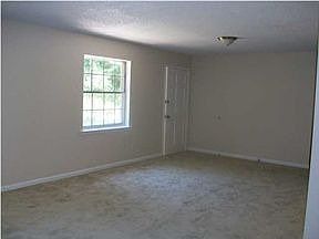 4th image of 860 Barksdale St