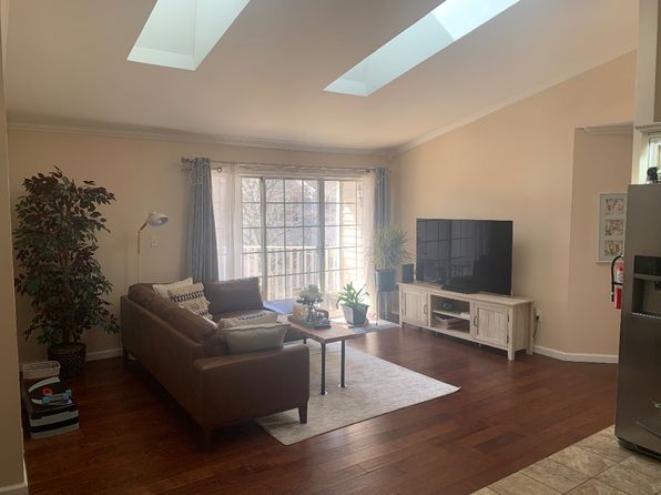 264 Kempsey Dr