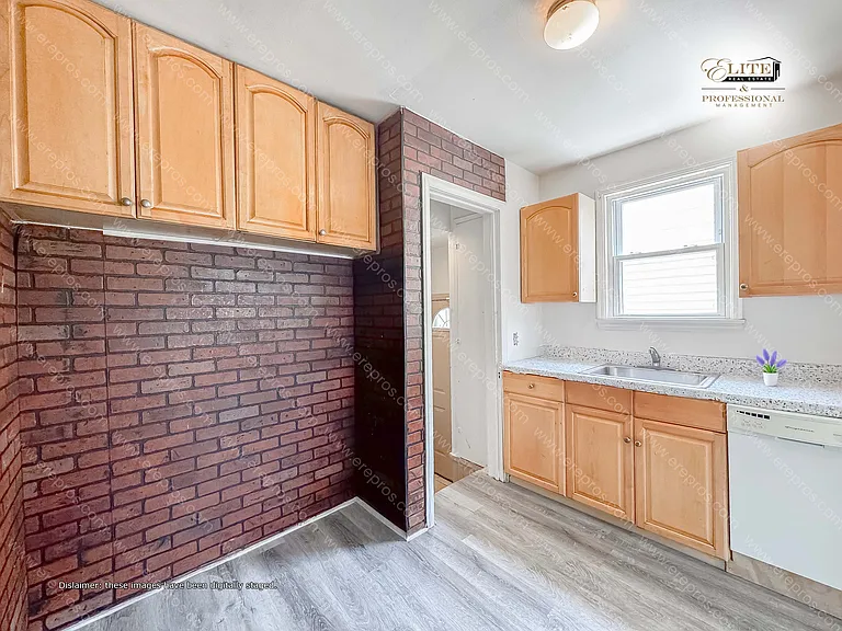 9134 Winthrop St — Photo 7