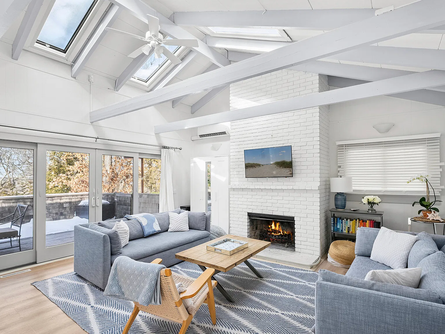 East Hampton Bayside Oasis — Photo 4