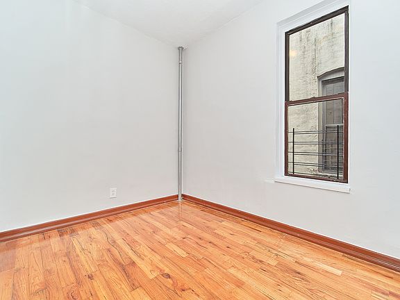 5th image of 2092 Amsterdam Ave APT 5R