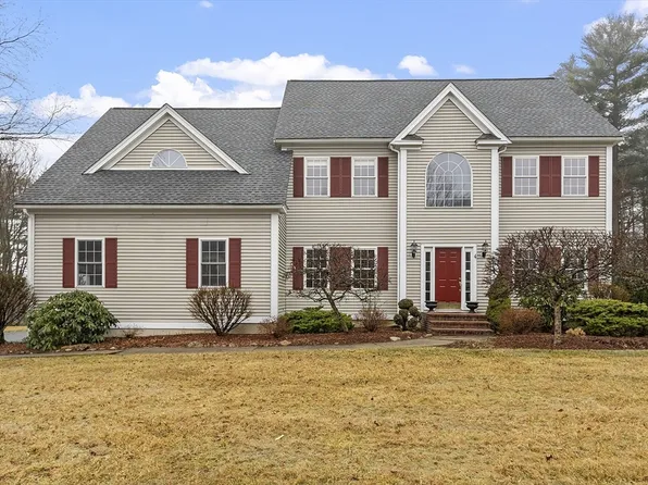 4 Hubley Ln, Southborough, MA 01772