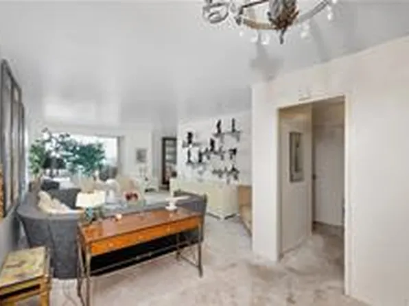 110-11 Queens Boulevard image 9 of 22