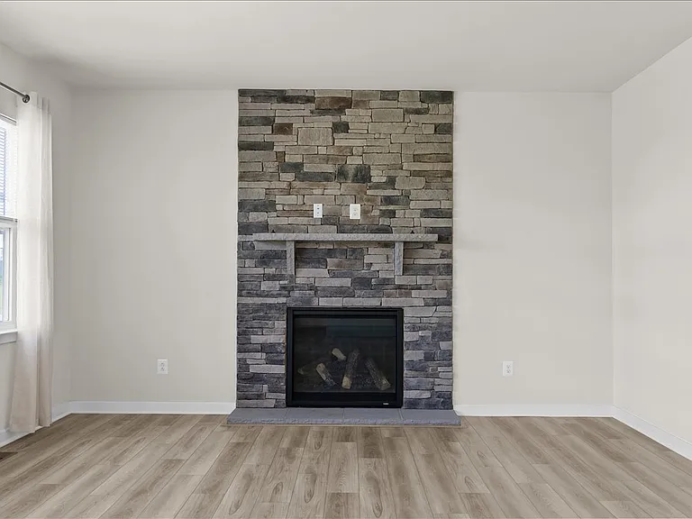 128 Thornton Way — Photo 14