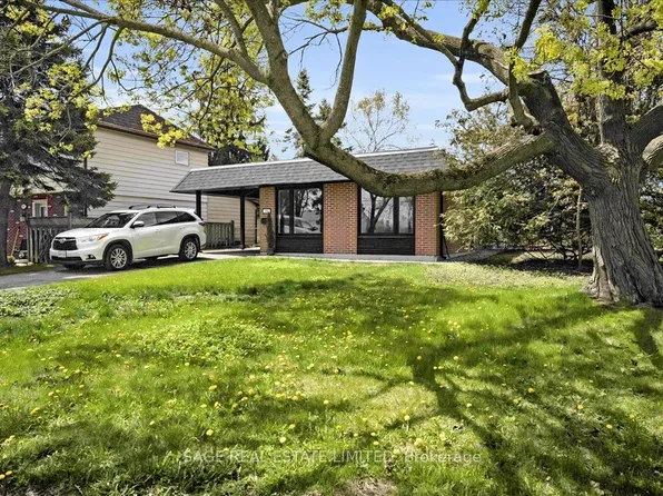 664 Breezy Dr, Pickering, ON L1W 2X3