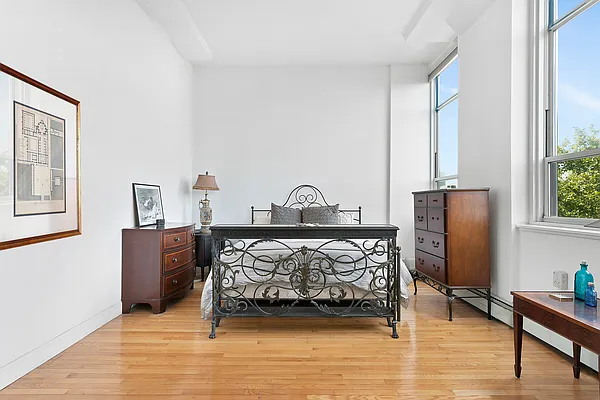 Sold by Compass | media 5