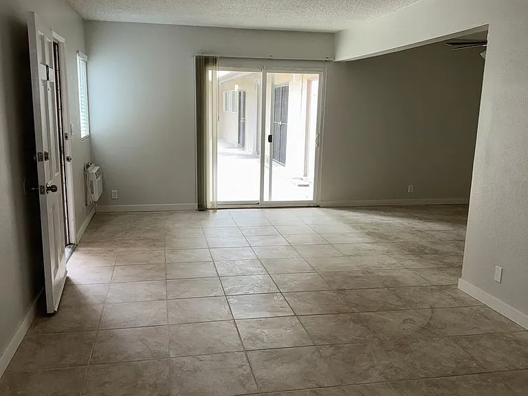 205 E Clifton, Anaheim — Photo 9