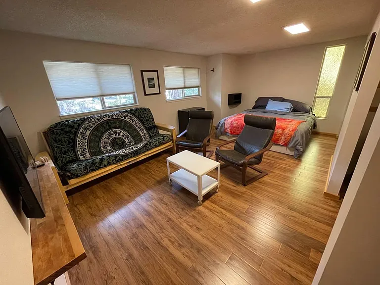 1677 SW Knoll Ave — Photo 11
