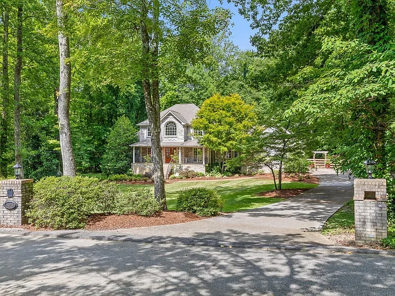 3019 Wingfield Ct — Photo 48