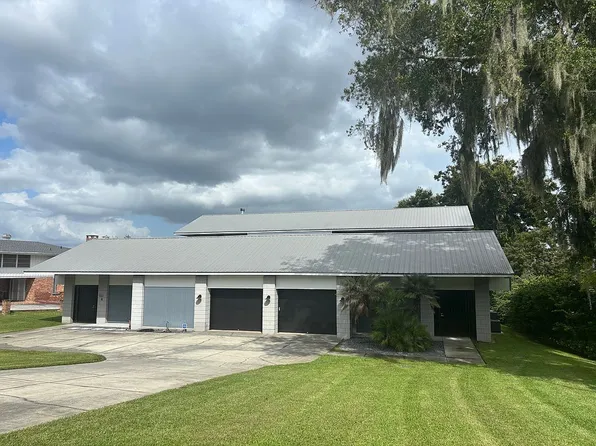 900 W Lake Otis Dr, Winter Haven, FL 33880