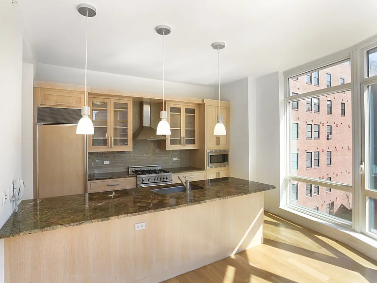 55 Thompson St #603 — Photo 3