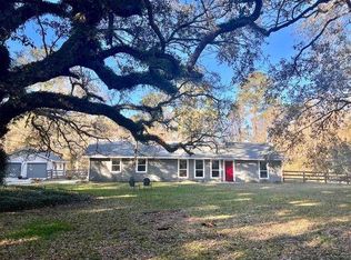 28485 Miss Lou St, Lacombe, LA 70445