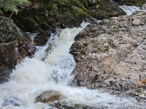 7 Rangeley Road, Avon, ME 04966