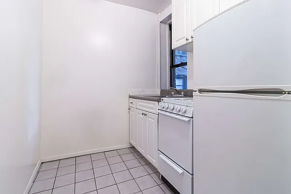 Rented by Bold New York | media 14