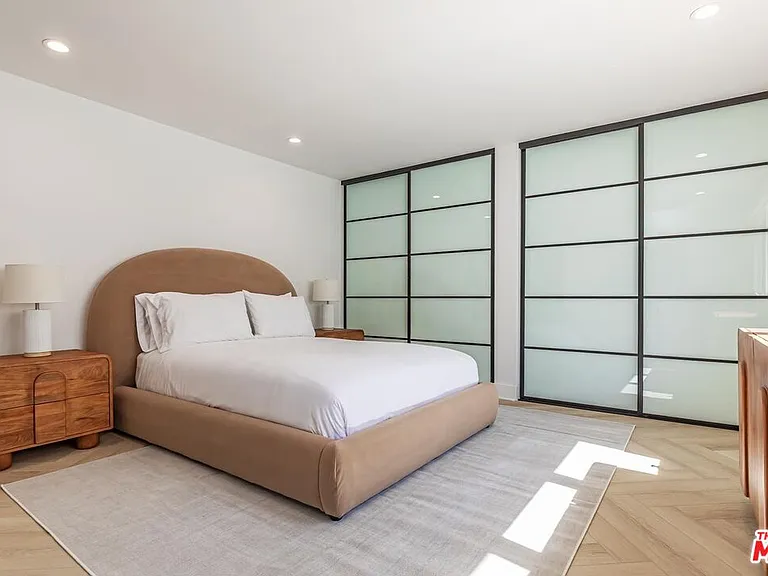 502 Evelyn Pl — Photo 18