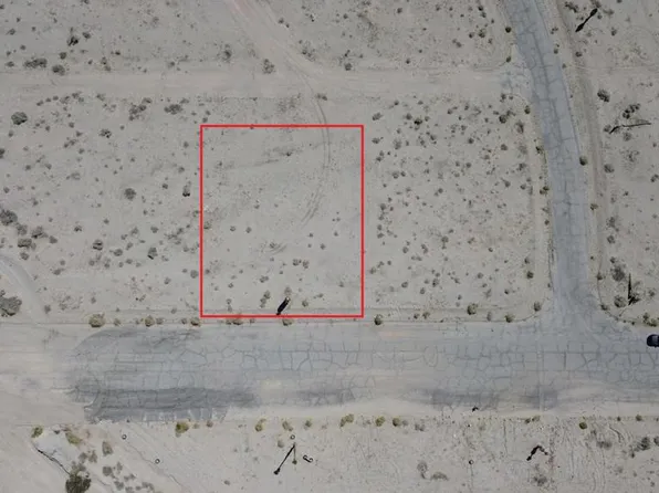 2958 Camino Dr, Thermal, CA 92274