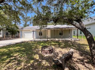 1825 Lakeview Dr, Canyon Lake, TX 78133