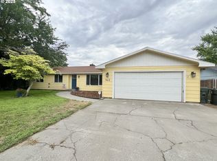 940 W Madrona Ave, Hermiston, OR 97838